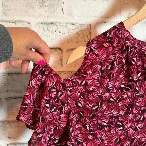 Michael Kors‎ Pink Cold Shoulder Blouse - Picture 2 of 9